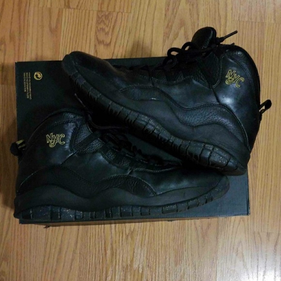 Jordan 10 NYC - Picture 2 of 2